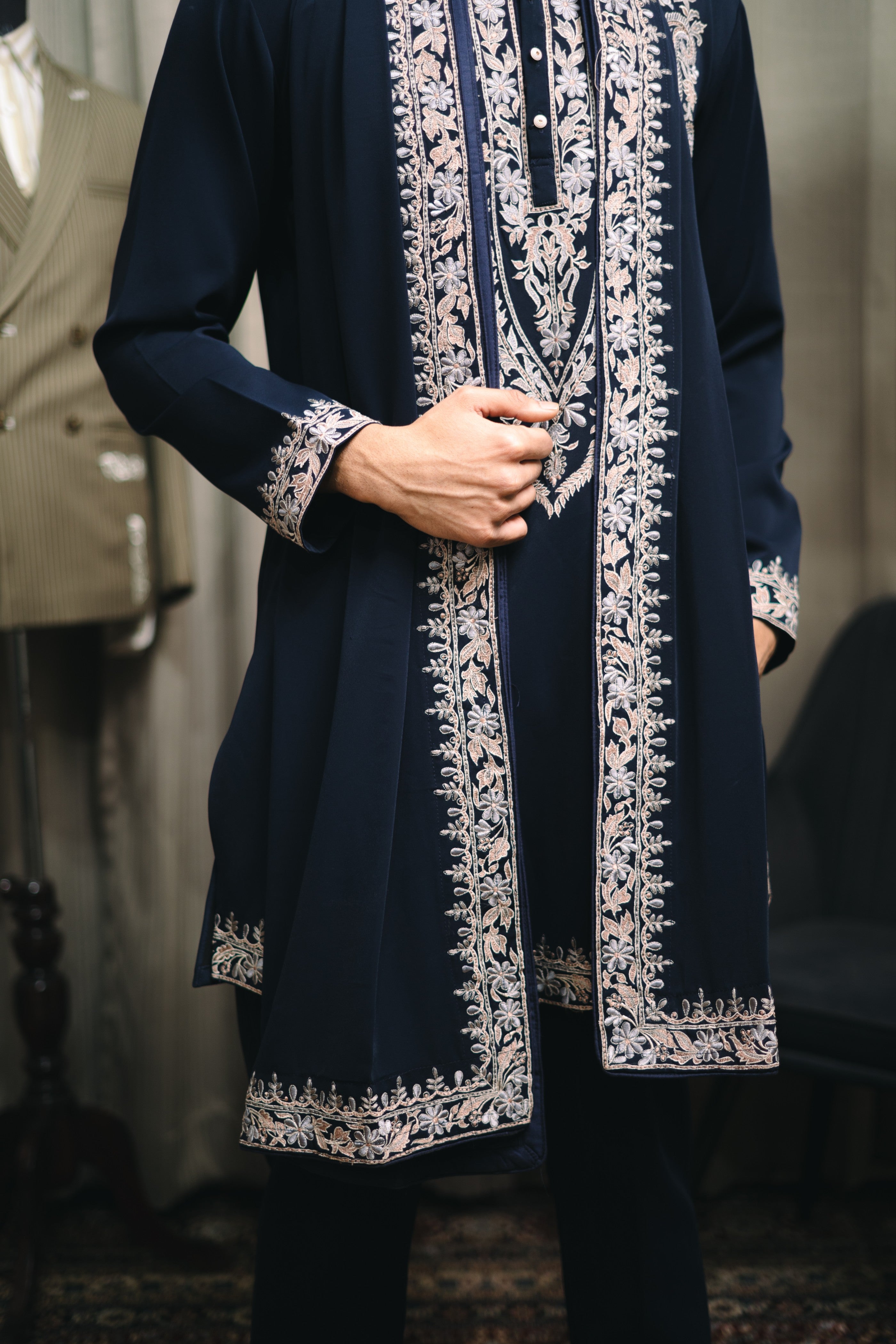Midnight Kashmiri Embroidered Kurta Set